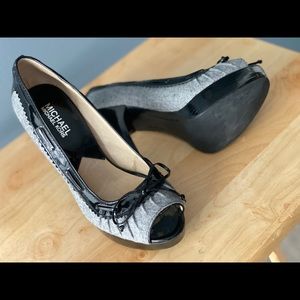 Michael Kors black High Heels size 7 -lightly worn